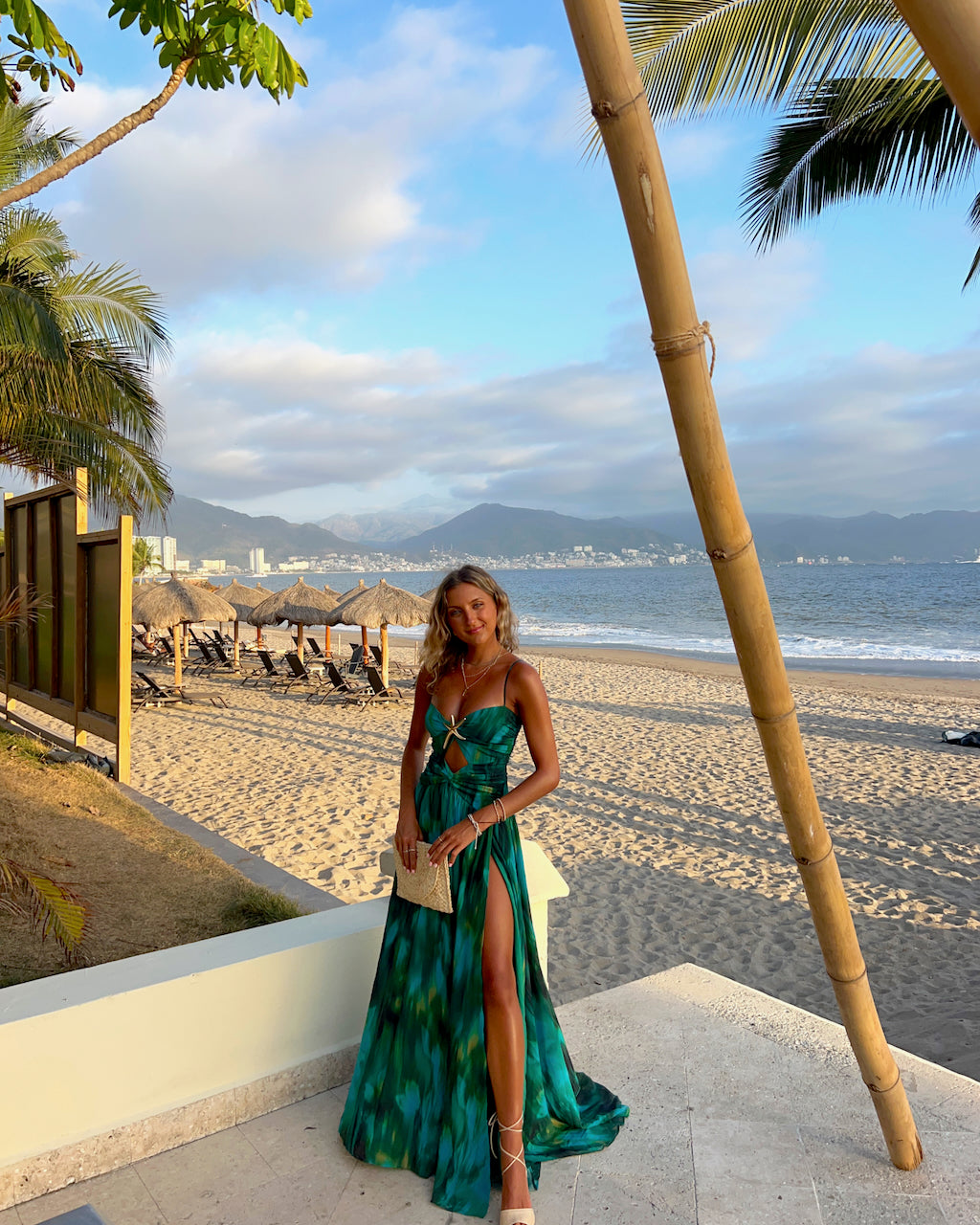 FREYJA™ - Klänning Pampeni