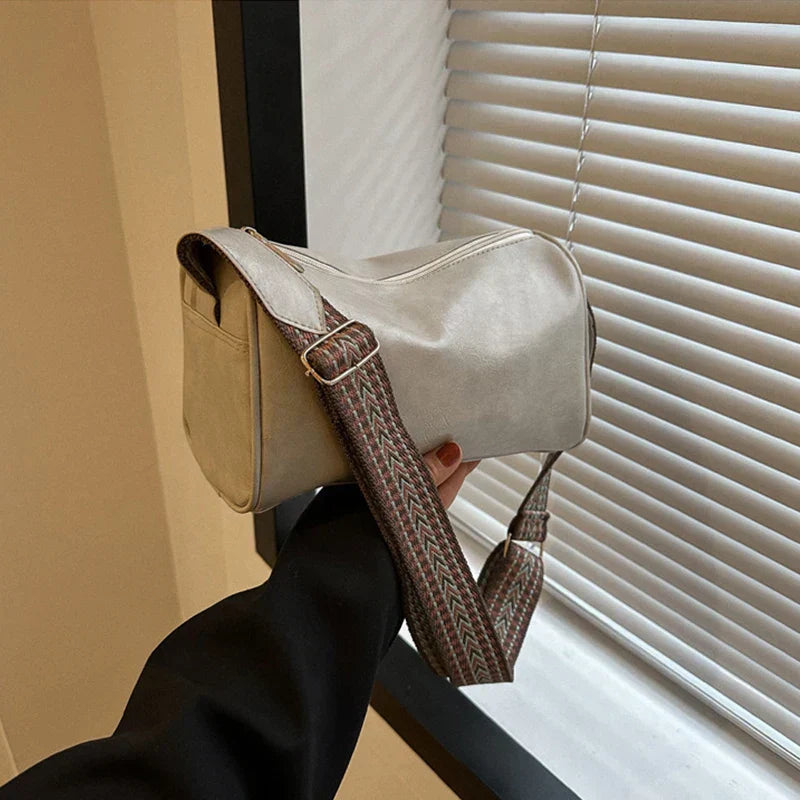 Bergfrid | Stilren axelväska med modern rem