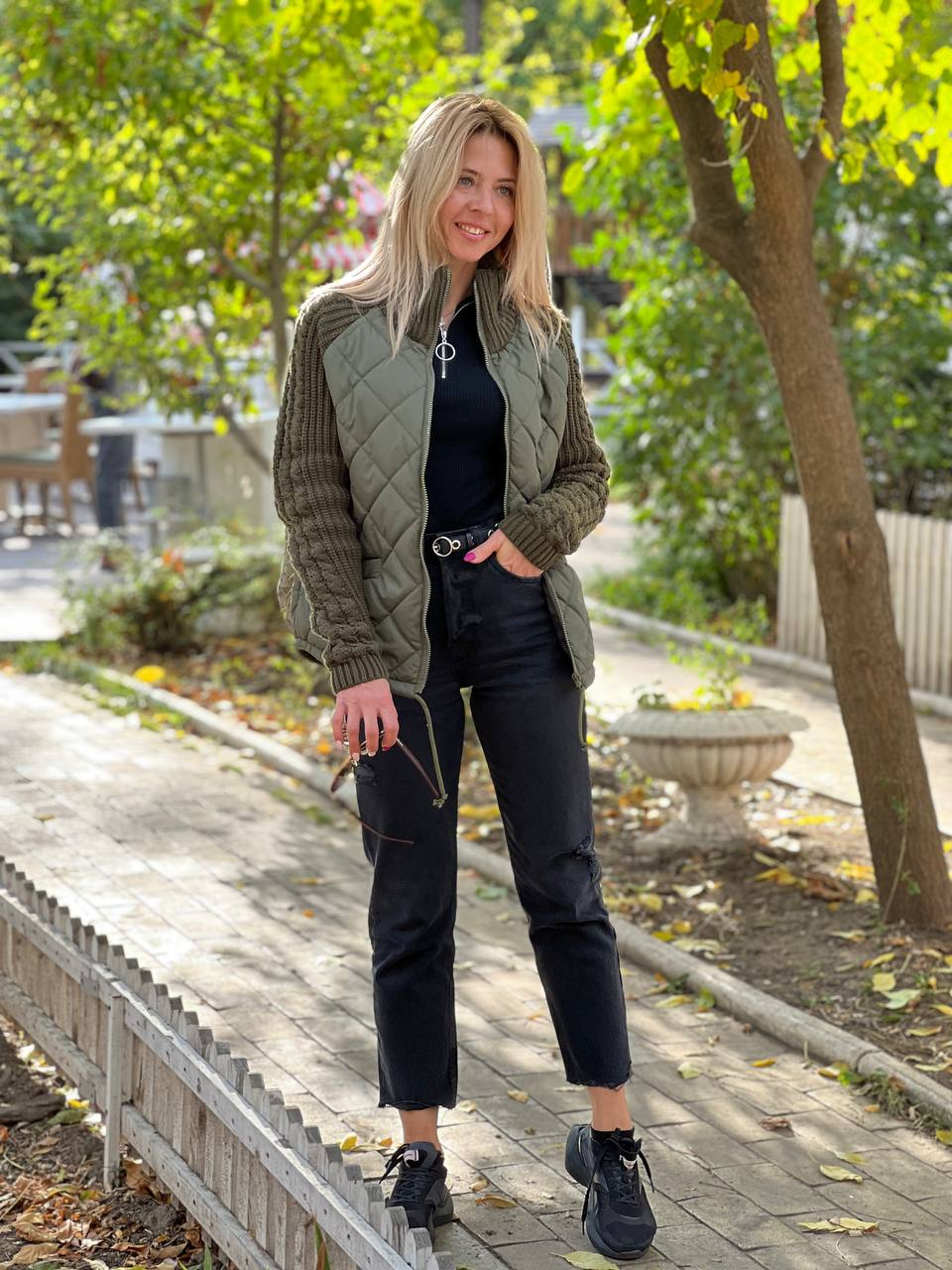 Nora - Patchwork strikket jakke til kvinder