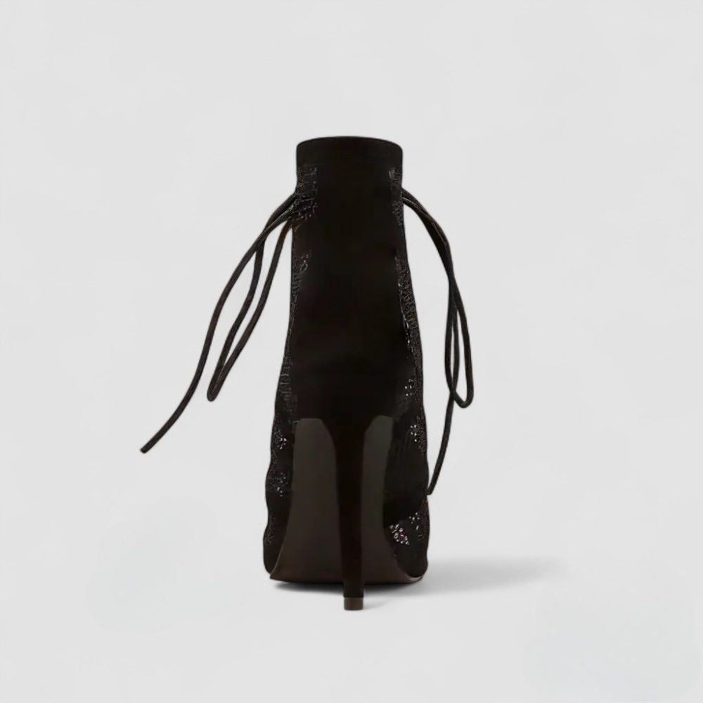 FREYJA™ | Spetsklackar