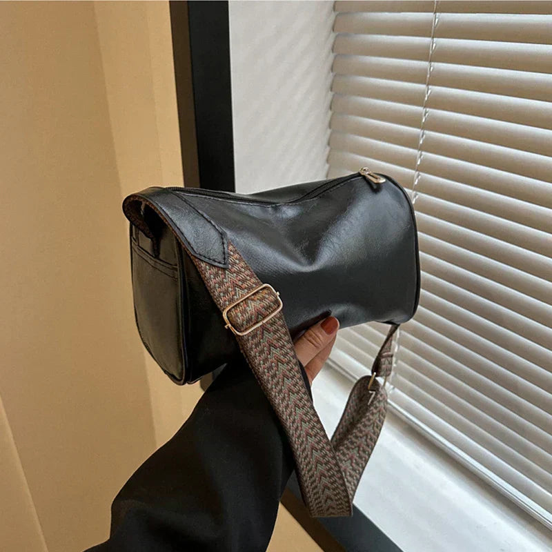 Bergfrid | Stilren axelväska med modern rem